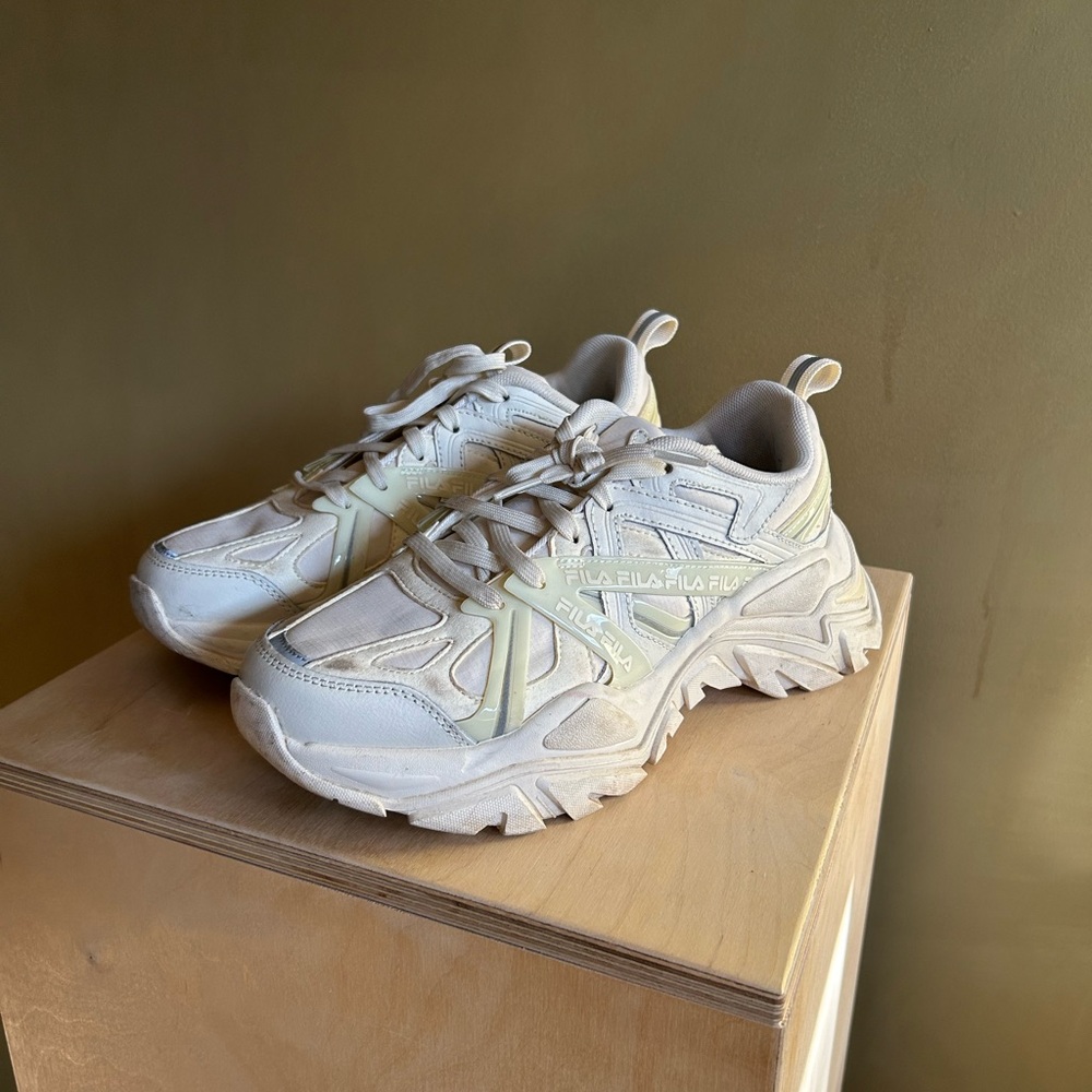 Fila Retro Runner Sneakers in Off-White and Cream